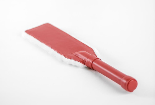 Красно-белая двустороння шлепалка из натуральной кожи и меха - 35 см. фото 3