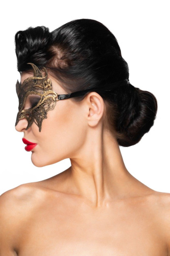 Золотистая карнавальная маска  Андромеда фото 2