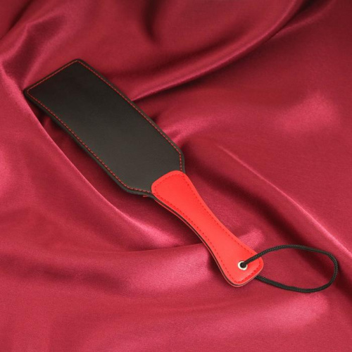 Черная шлепалка  Хлопушка  с красной ручкой - 32 см. фото 2