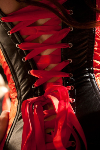 Красный корсет с кожаными вставками KELLY фото 2 Красный корсет с кожаными вставками KELLY фото 2