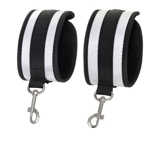 Серебристо-черные наручники Anonymo Серебристо-черные наручники Anonymo