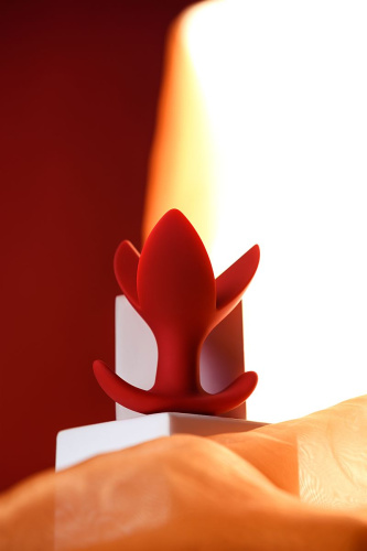Красная силиконовая расширяющая анальная пробка Flower - 9 см. фото 8