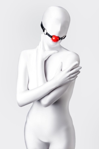 Красный кляп-шар на черных ремешках Anonymo фото 4