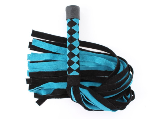 Черно-голубая замшевая плеть с ромбами на ручке - 60 см. фото 3