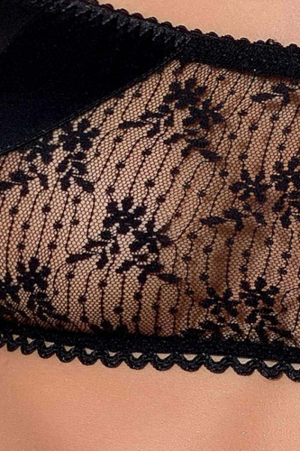 Элегантный комплект Petra с мелкими цветочками на кружеве фото 3 Элегантный комплект Petra с мелкими цветочками на кружеве фото 3