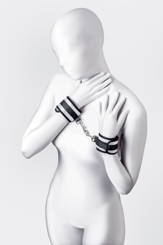 Серебристо-черные наручники Anonymo фото 3
