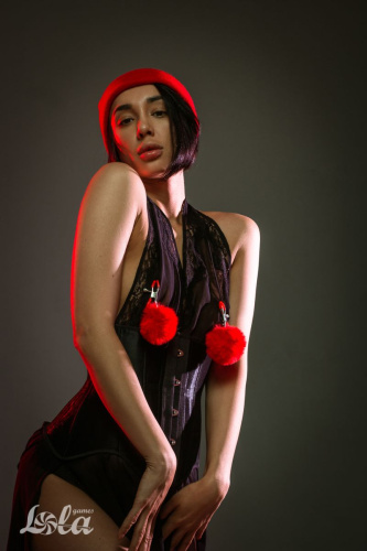 Зажимы на соски Angelic с красными меховыми шариками фото 3