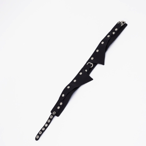 Черный однослойный кожаный ошейник с имитацией воротничка Черный однослойный кожаный ошейник с имитацией воротничка