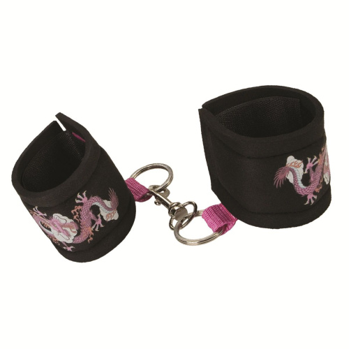 Поролоновые мягкие наручники с тату INKED фото 2 Поролоновые мягкие наручники с тату INKED фото 2