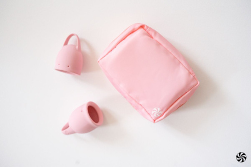 Набор из 2 розовых менструальных чаш Magnolia фото 3