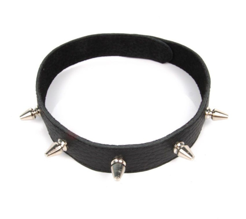 Черный ошейник на липучке с металлическими шипами Черный ошейник на липучке с металлическими шипами