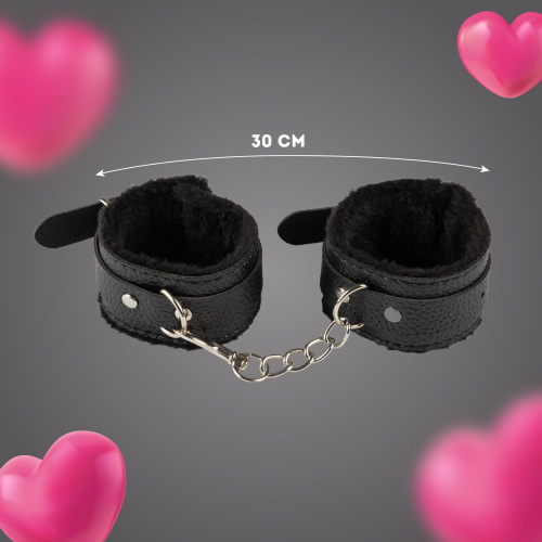 Черные наручники из эко-кожи с мехом фото 5