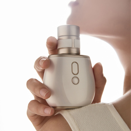 Элегантный стимулятор с вакуумом и микротоками Aromia фото 5 Элегантный стимулятор с вакуумом и микротоками Aromia фото 5