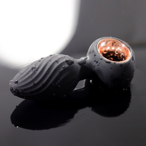 Черная анальная пробка с вибрацией, вращением и пультом ДУ фото 5