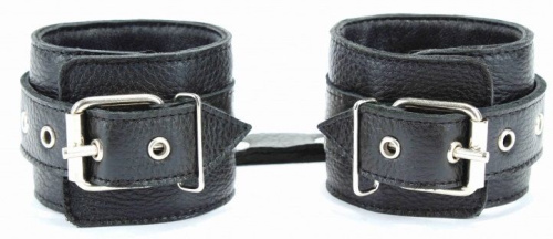 Чёрные наручники из кожи с пряжкой фото 3