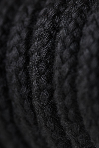 Черная текстильная веревка для бондажа - 1 м. фото 7