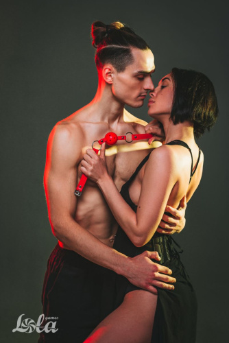 Красный кляп-шарик Firecracker фото 6