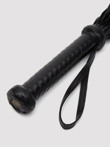Черный кожаный флоггер Bound to You Faux Leather Flogger - 63,5 см. фото 2