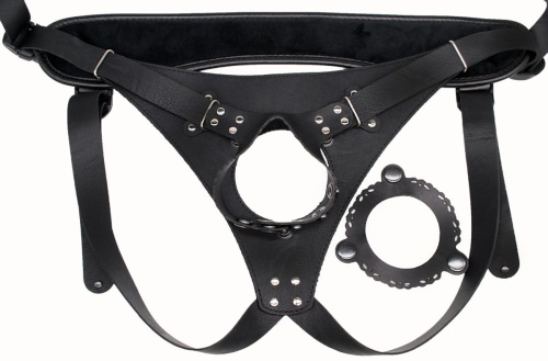 Телесный реалистичный фаллоимитатор на черных трусиках Real Big Strap-On - 34,5 см. фото 6