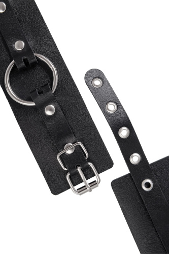 Черные наручники из толстой натуральной кожи с люверсами фото 6 Черные наручники из толстой натуральной кожи с люверсами фото 6