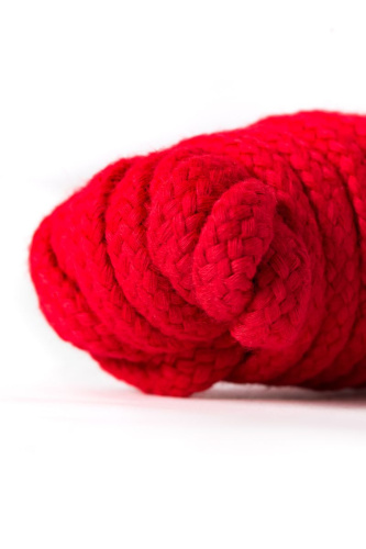 Красная текстильная веревка для бондажа - 1 м. фото 6