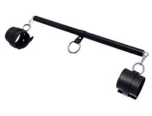 Черная распорка для ног с кожаными манжетами