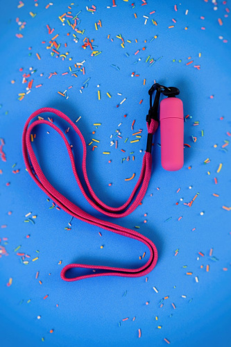 Фиолетовая вибропуля на ремешке - 5,5 см. фото 5