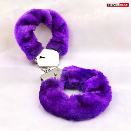 Металлические наручники с мягкой фиолетовой опушкой фото 2