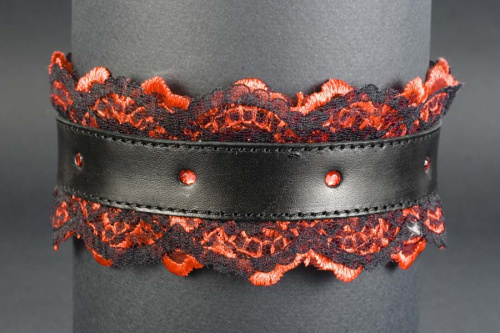 Красно-чёрный подшитый чокер  Готика-15